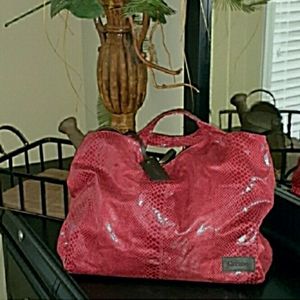 - CREME SOFT HAND BAG
